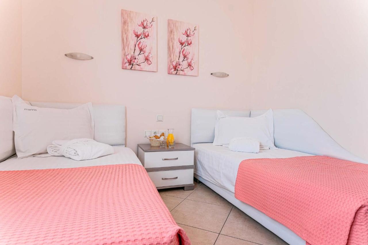 Marinis Boutique Rooms Nea Iraklitsa Eksteriør billede