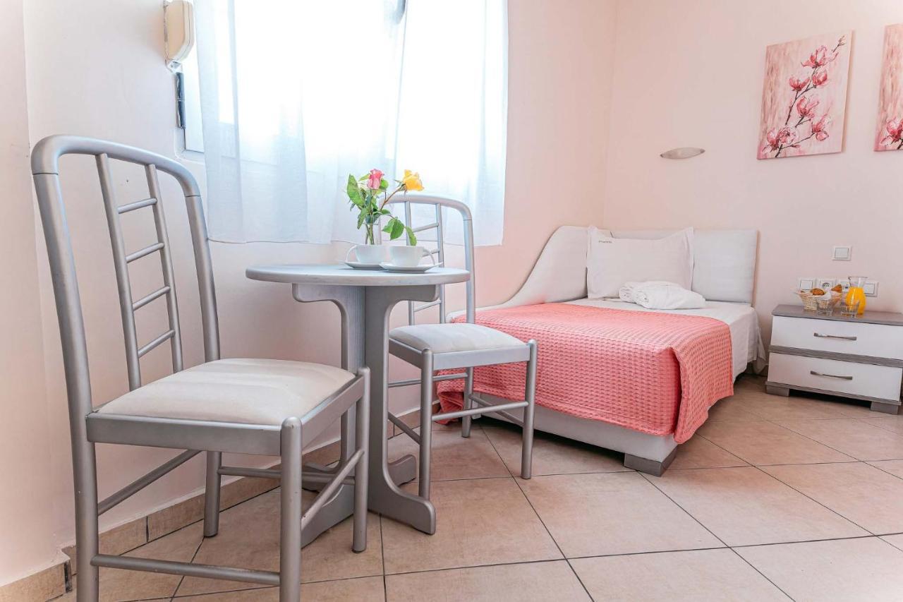 Marinis Boutique Rooms Nea Iraklitsa Eksteriør billede