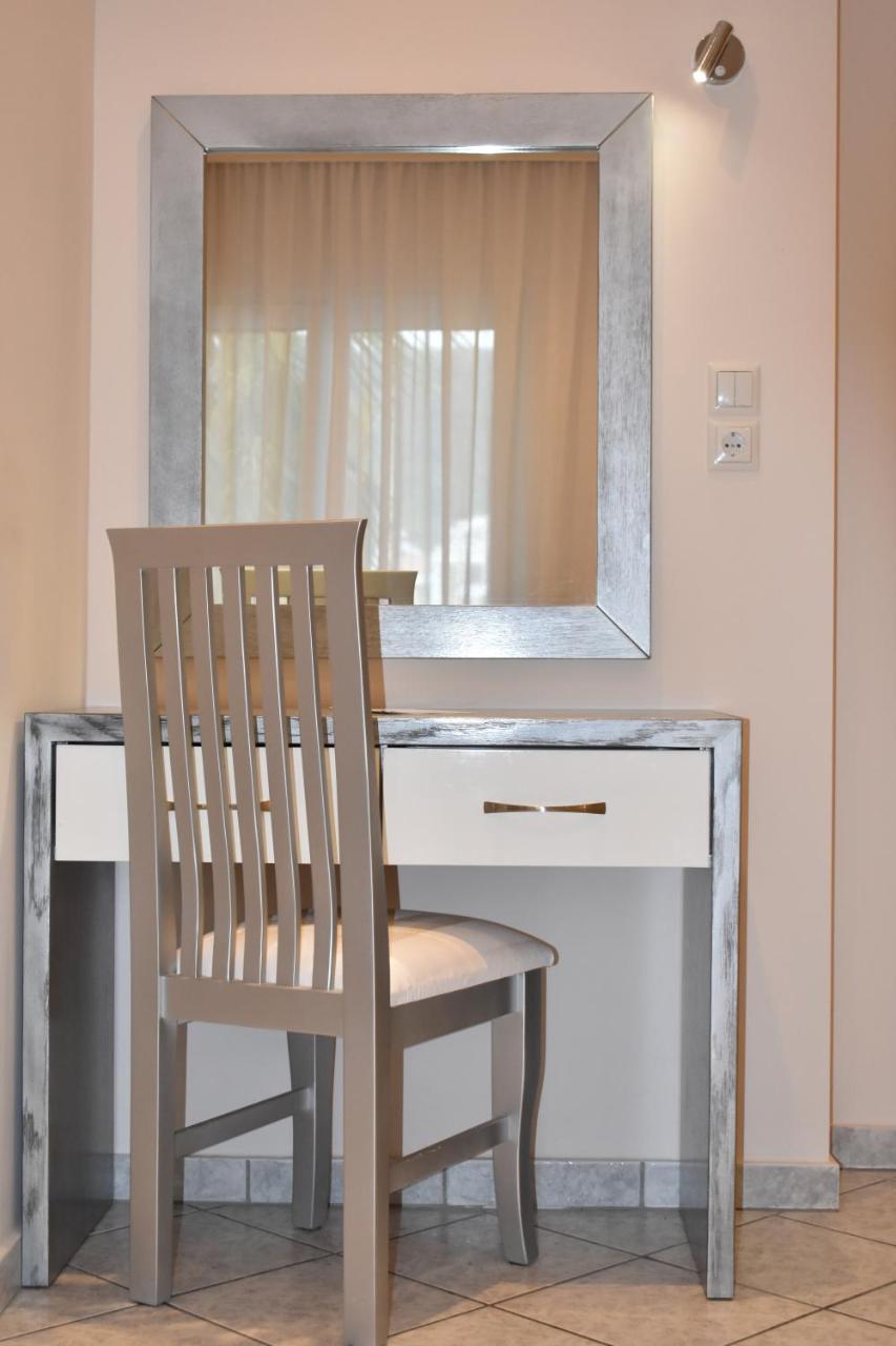 Marinis Boutique Rooms Nea Iraklitsa Eksteriør billede